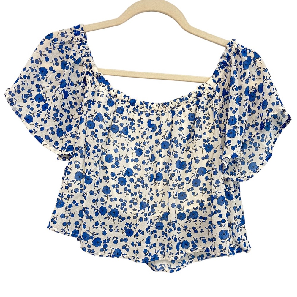 New Le Lis Floral Blue & White Floral Print Crop Top size Large